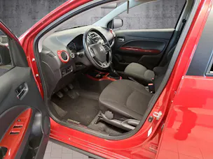 Mitsubishi Space Star 1.2 MIVEC Celebration 300K