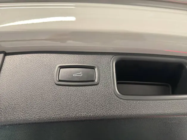 PORSCHE Macan S PDK