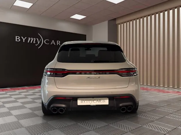 PORSCHE Macan S PDK