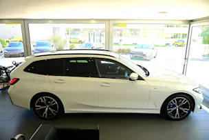 BMW 320d xDrive 48V Touring Steptronic M Sport