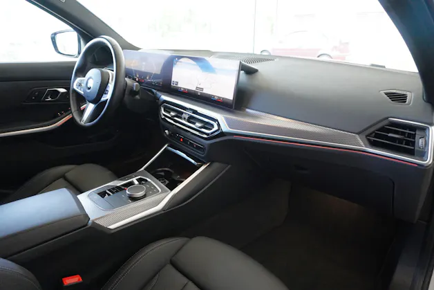 BMW 320d xDrive 48V Touring Steptronic M Sport