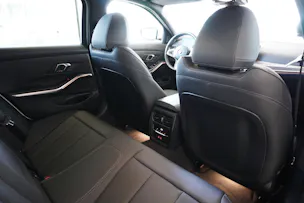BMW 320d xDrive 48V Touring Steptronic M Sport