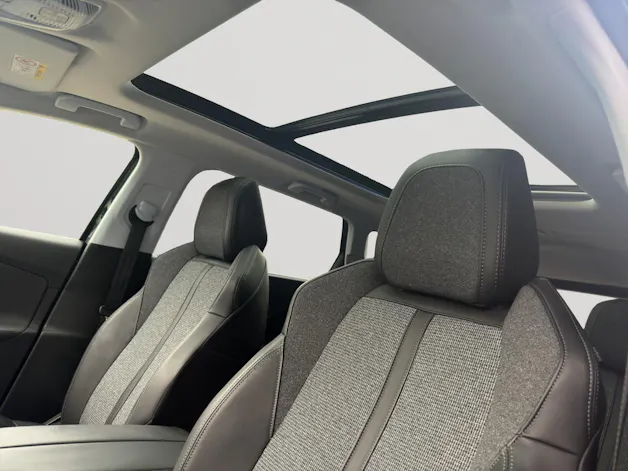 PEUGEOT 5008 1.2PureTech Allure