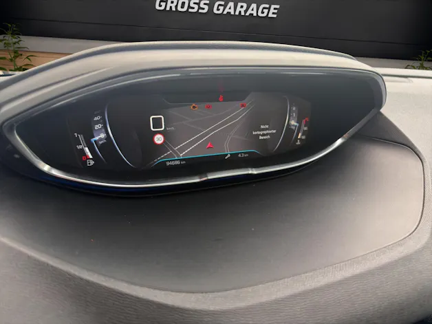 PEUGEOT 5008 1.2PureTech Allure