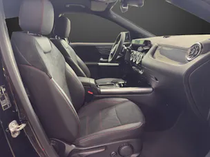 MERCEDES-BENZ GLA 200 Night Star
