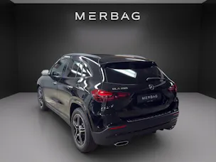 MERCEDES-BENZ GLA 200 Night Star