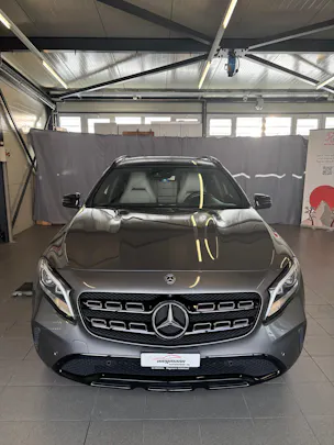 MERCEDES-BENZ GLA 200 Urban 7G-DCT