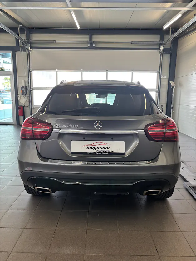 MERCEDES-BENZ GLA 200 Urban 7G-DCT