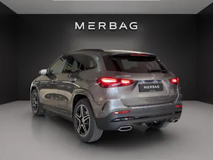 MERCEDES-BENZ GLA 200 Night Star