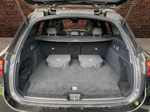 MERCEDES-BENZ GLC 300 de 4M 9G-Tronic