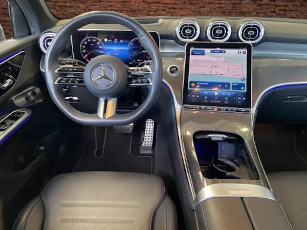 MERCEDES-BENZ GLC 300 de 4M 9G-Tronic