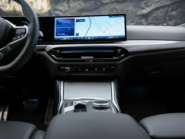 BMW M340i xDrive Steptronic M Sport Pro *Facelift*Werksgarantie*Lenkradheizung*Head Up Display*360° Kamera*