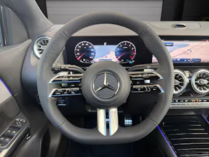 MERCEDES-BENZ GLA 200 Night Star 7G-DCT