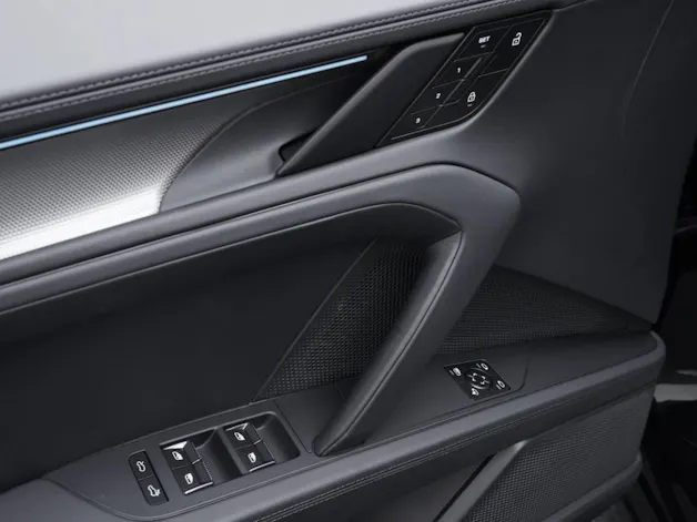 PORSCHE Cayenne S Coupé Electric