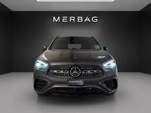 MERCEDES-BENZ GLA 200 Night Star