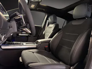 MERCEDES-BENZ GLA 200 Night Star