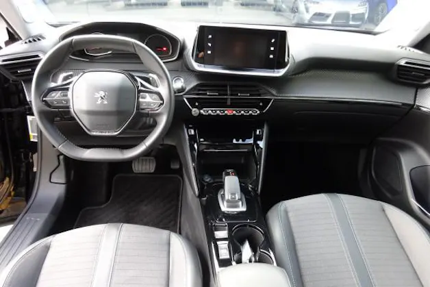 PEUGEOT 2008 1.2 PT All.Pack EAT8