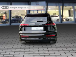 AUDI Q7 SUV TDI quattro 220 kW Mythosschwarz Metallic