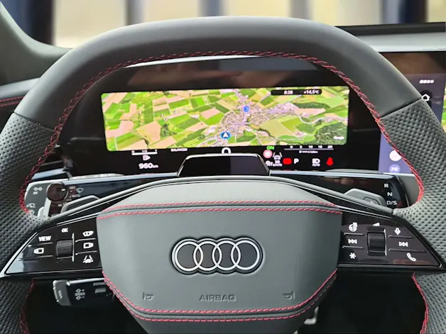 AUDI Q7 SUV TDI quattro 220 kW Mythosschwarz Metallic
