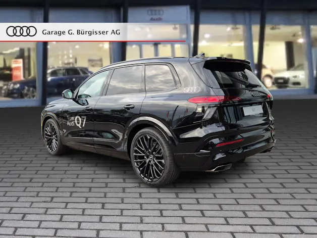 AUDI Q7 SUV TDI quattro 220 kW Mythosschwarz Metallic