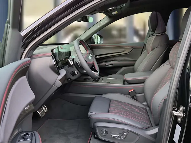 AUDI Q7 SUV TDI quattro 220 kW Mythosschwarz Metallic