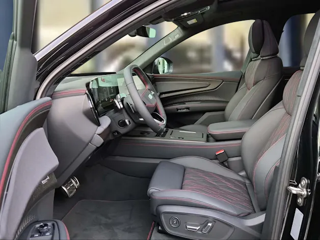 AUDI Q7 SUV TDI quattro 220 kW Mythosschwarz Metallic