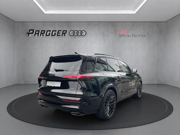 AUDI Q7 SUV TDI quattro 220 kW