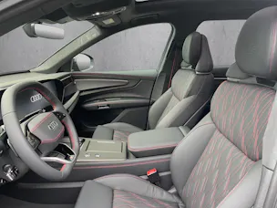 AUDI Q7 SUV TDI quattro 220 kW