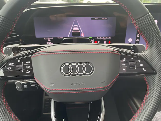 AUDI Q7 SUV TDI quattro 220 kW