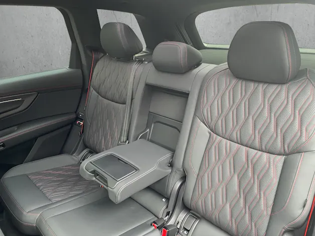 AUDI Q7 SUV TDI quattro 220 kW