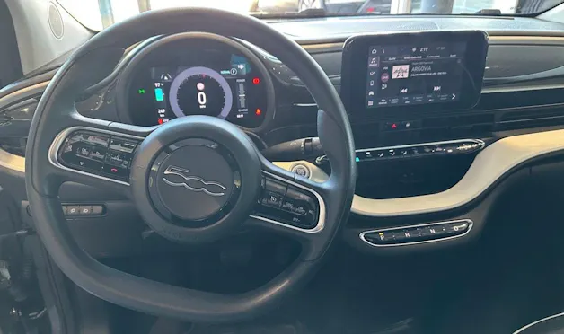FIAT 500 electric 87 kW Passion