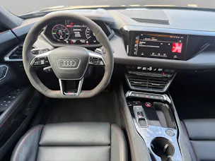AUDI RS e-tron GT quattro