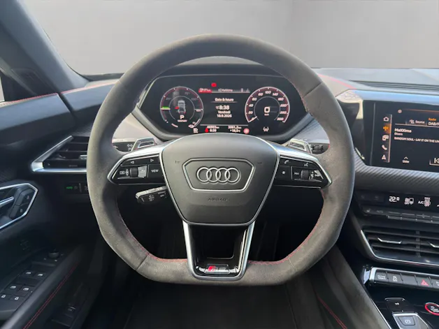 AUDI RS e-tron GT quattro