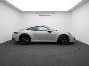 PORSCHE 911 Carrera