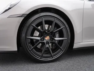 PORSCHE 911 Carrera