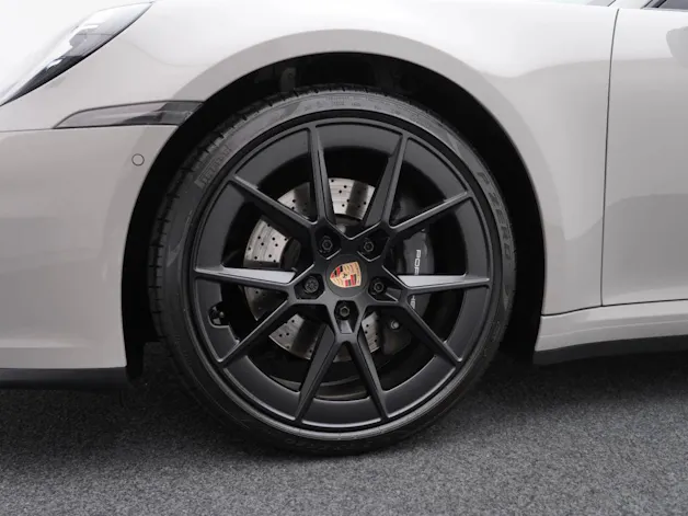PORSCHE 911 Carrera