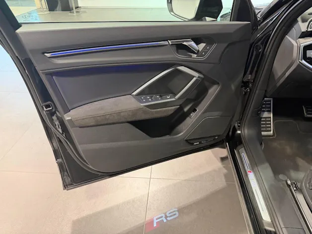 AUDI RS Q3 2.5 TFSI quattro S tronic