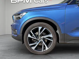 VOLVO XC40 2.0 B5 MH R-Design AWD