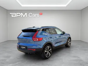 VOLVO XC40 2.0 B5 MH R-Design AWD