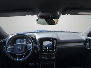 VOLVO XC40 2.0 B5 MH R-Design AWD