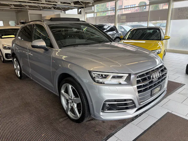 AUDI Q5 45 TFSI sport quattro | S-Line | Pano | Luftfed. | AHK | Memory | HeadUp | 21" | Assistanzsysteme |