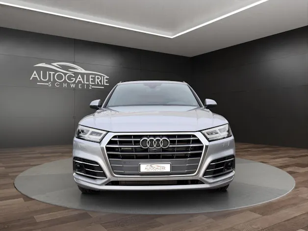 AUDI Q5 45 TFSI sport quattro | S-Line | Pano | Luftfed. | AHK | Memory | HeadUp | 21" | Assistanzsysteme |