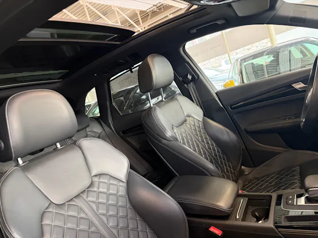 AUDI Q5 45 TFSI sport quattro | S-Line | Pano | Luftfed. | AHK | Memory | HeadUp | 21" | Assistanzsysteme |