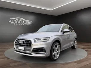 AUDI Q5 45 TFSI sport quattro | S-Line | Pano | Luftfed. | AHK | Memory | HeadUp | 21" | Assistanzsysteme |