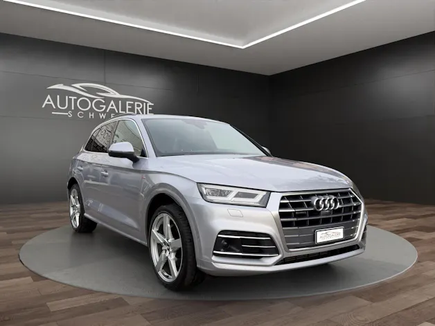 AUDI Q5 45 TFSI sport quattro | S-Line | Pano | Luftfed. | AHK | Memory | HeadUp | 21" | Assistanzsysteme |