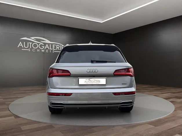 AUDI Q5 45 TFSI sport quattro | S-Line | Pano | Luftfed. | AHK | Memory | HeadUp | 21" | Assistanzsysteme |