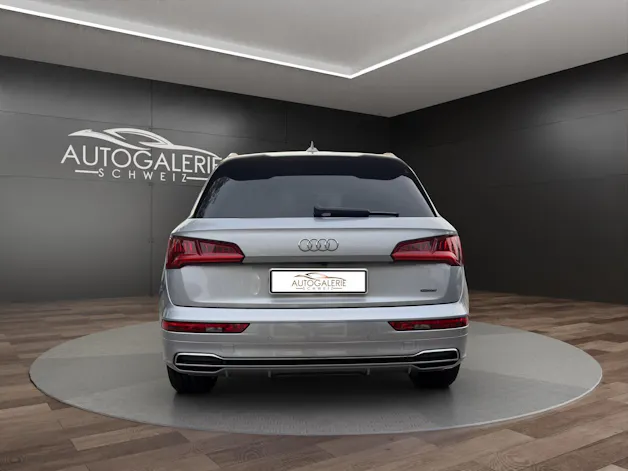 AUDI Q5 45 TFSI sport quattro | S-Line | Pano | Luftfed. | AHK | Memory | HeadUp | 21" | Assistanzsysteme |