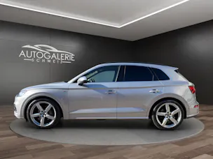 AUDI Q5 45 TFSI sport quattro | S-Line | Pano | Luftfed. | AHK | Memory | HeadUp | 21" | Assistanzsysteme |
