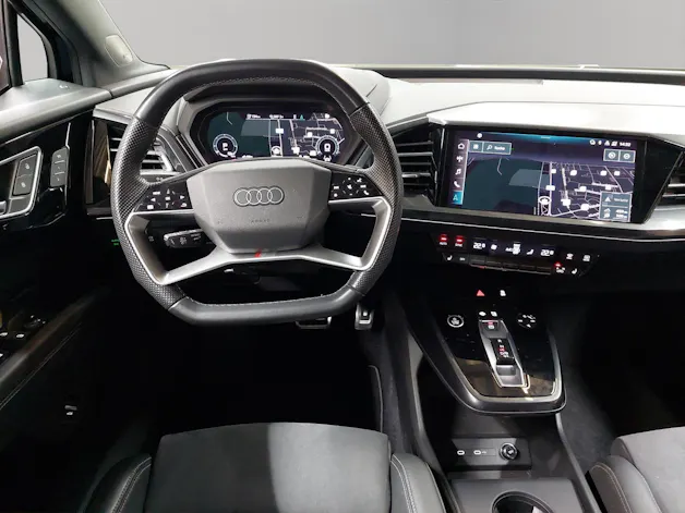 AUDI Q4 e-tron 45 quattro
