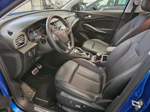 OPEL Grandland X 1.6 Hybrid4 Ultimate Automatik